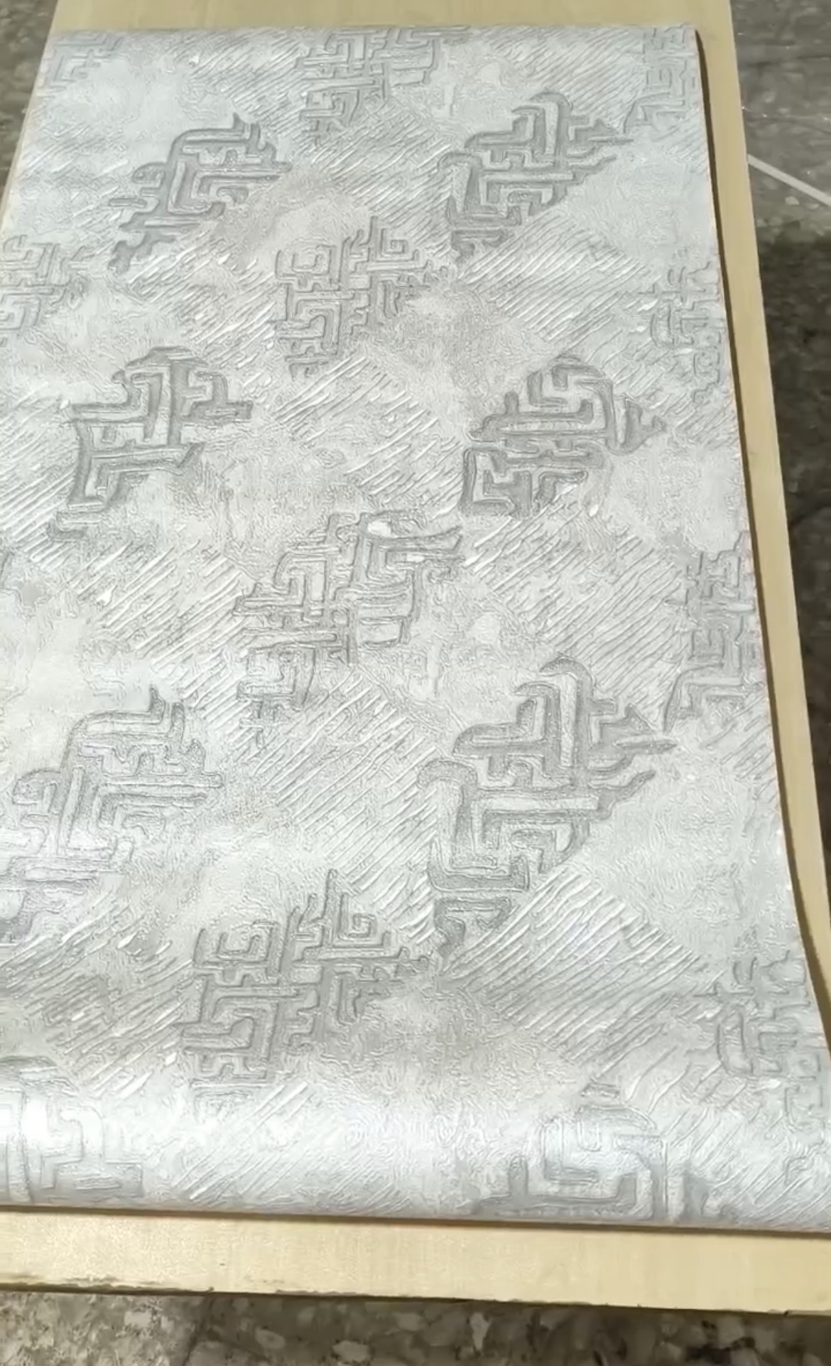 کاغذ دیواری حراجی کد 208