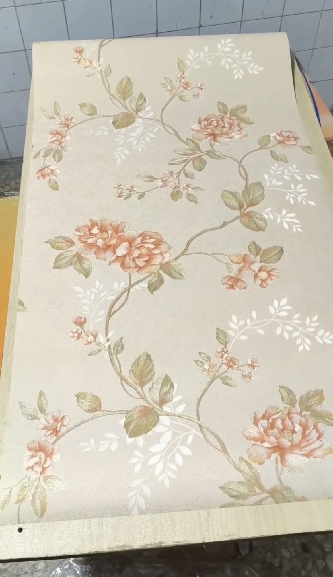 کاغذ دیواری حراجی کد ٢٢۶٠